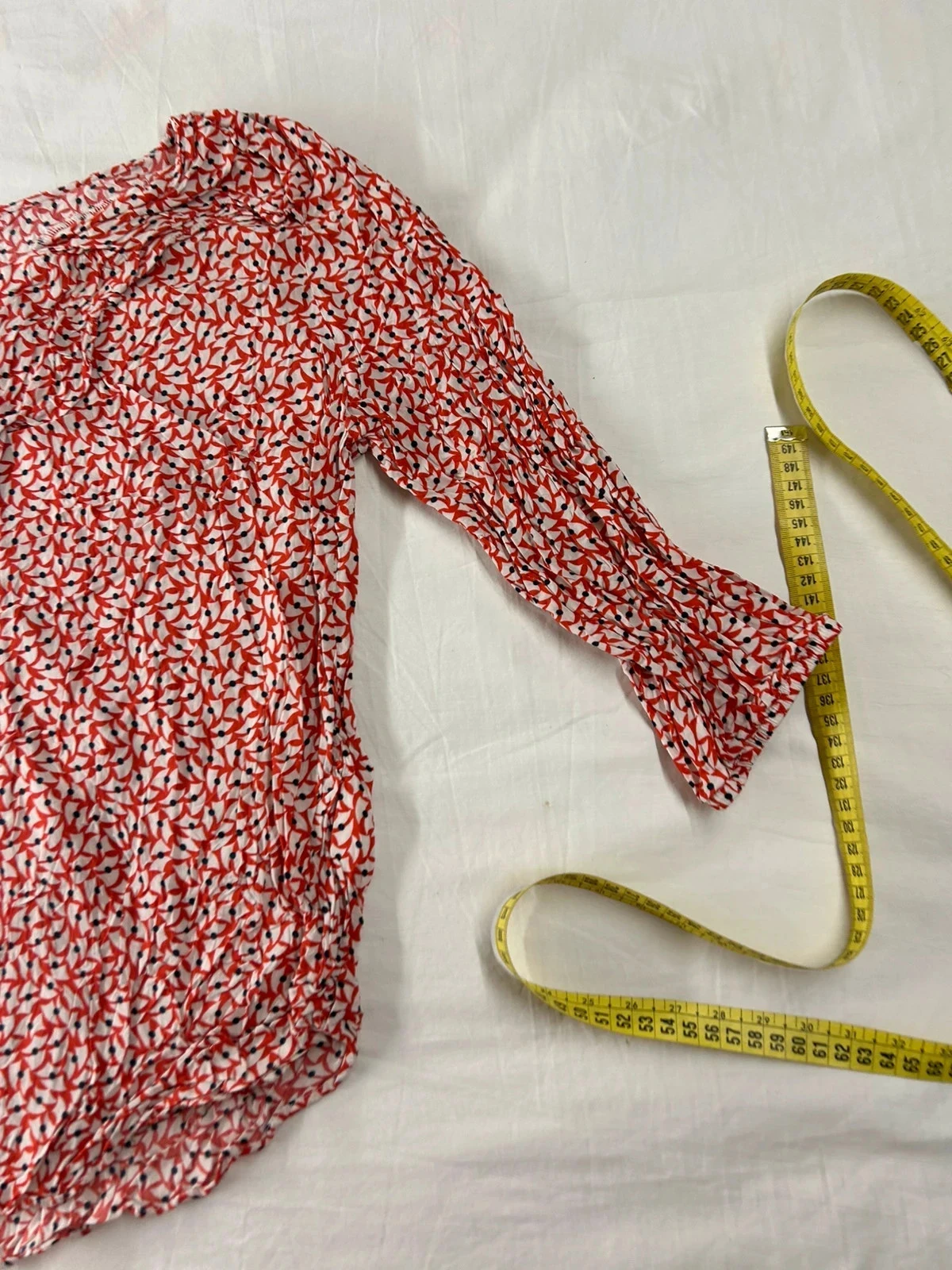 Vintage red blouse with white patterns – photo 3